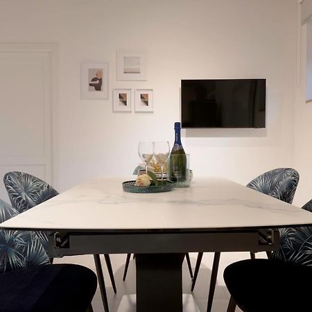 Dolce Far Niente Apartment With Pool & Parking Пассіньяно-суль-Тразімено Екстер'єр фото
